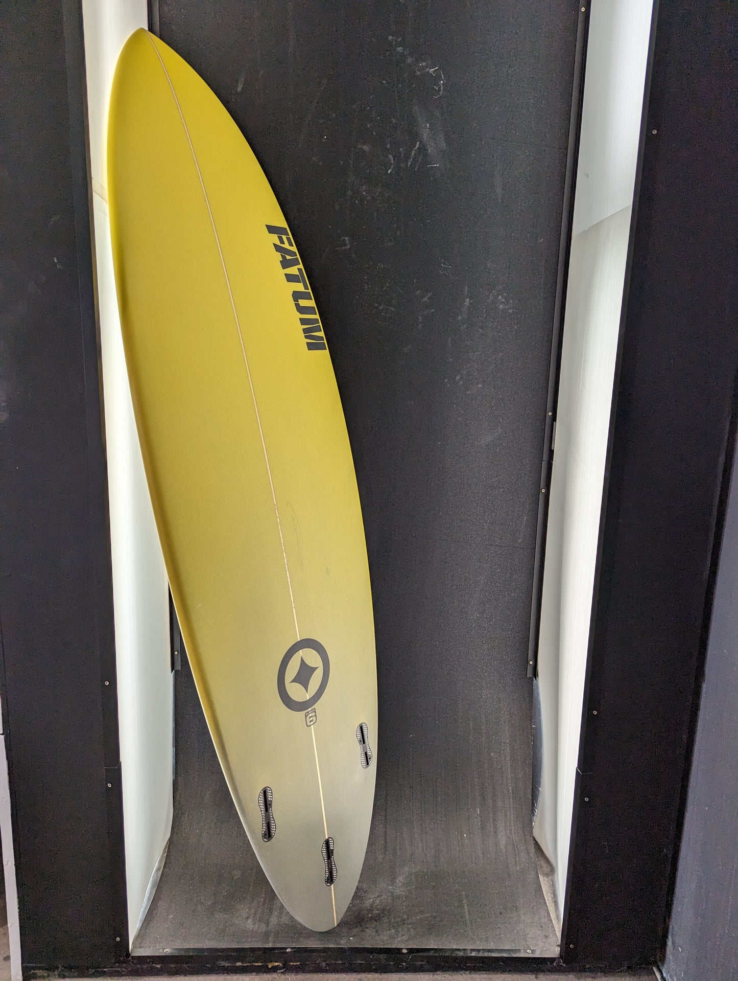 Fatum Super Six 6'4" - Yellow Fade