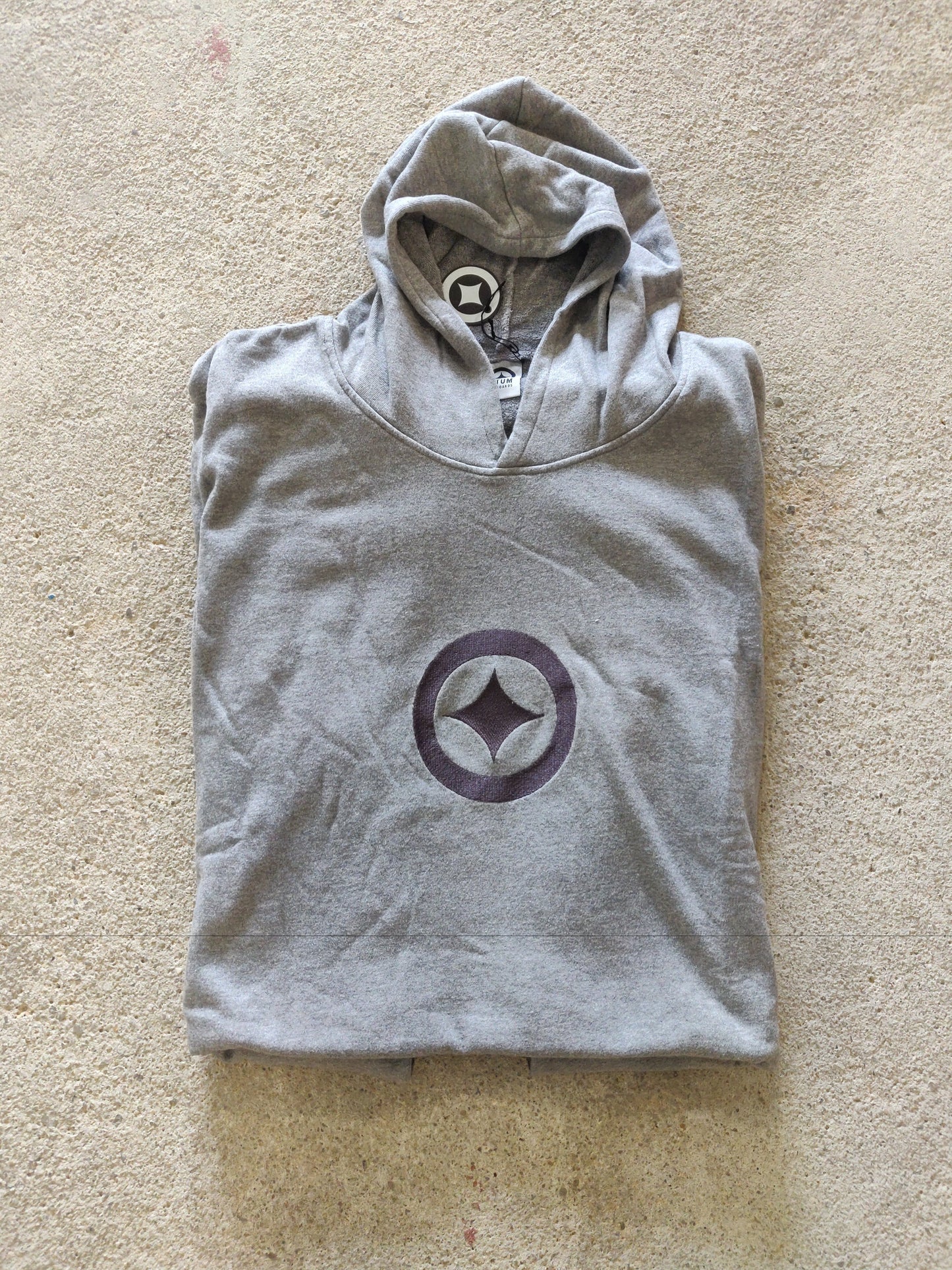 Fatum Changing Robe with Black Star