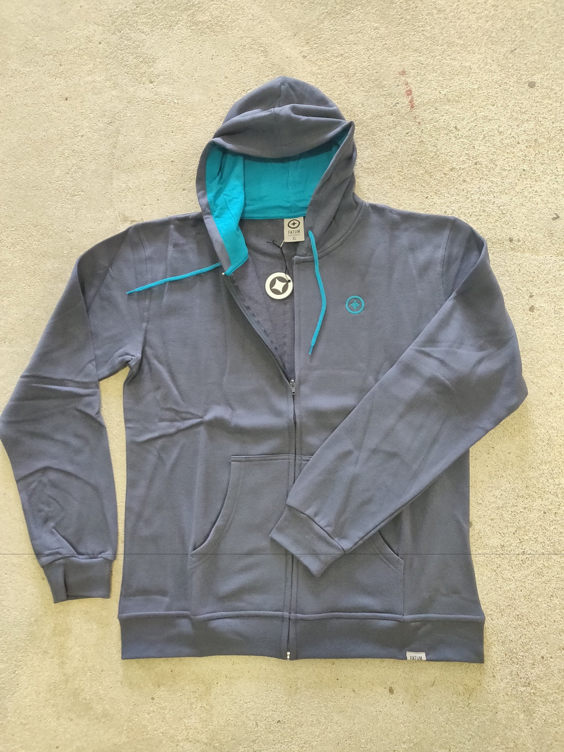 Fatum Coastal Hoodie in Grey