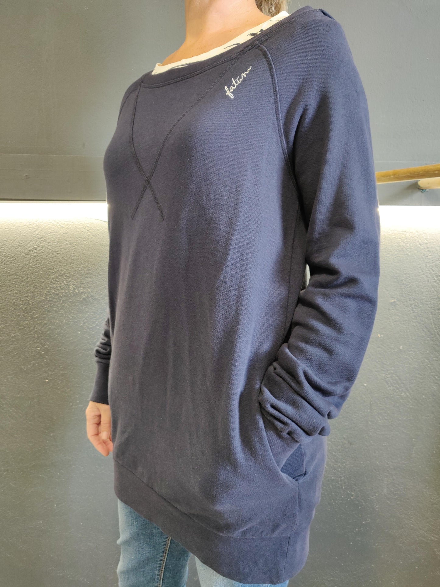 Fatum Ladies Cross Hoodie - Dark