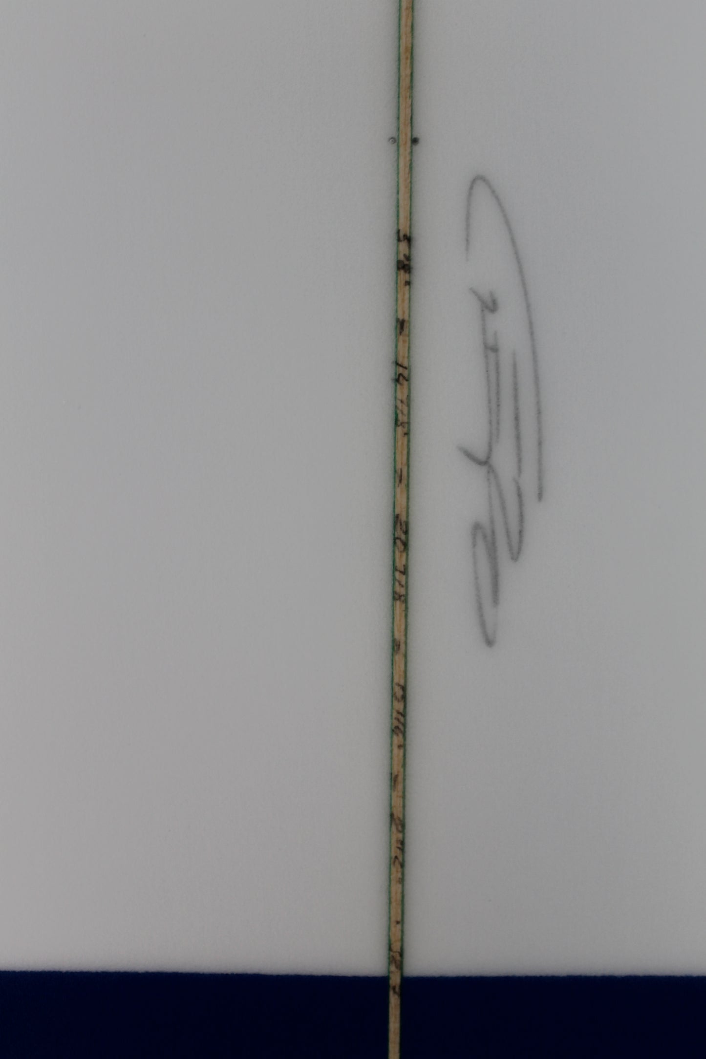 Fatum Chill Pill 6'4" - Dark Blue Tail
