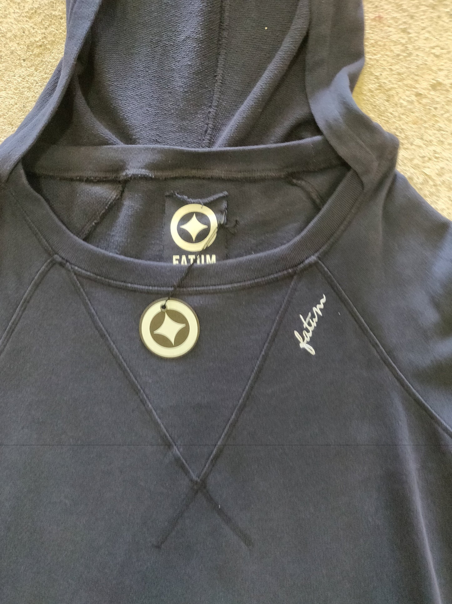 Fatum Ladies Cross Hoodie - Dark