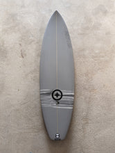 Load image into Gallery viewer, Fatum Bulldog 6&#39;1&quot; Grey Powder Dash