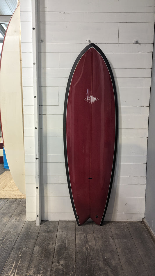 Fatum Giant Fish 5'11" Red and Carbon Tint