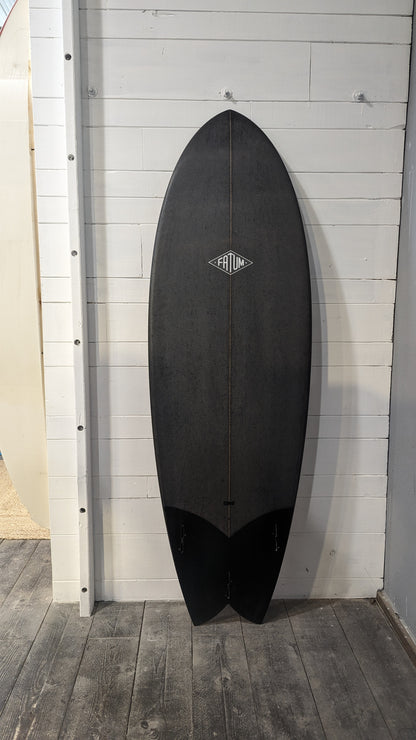 Fatum Giant Fish 5'11" Red and Carbon Tint