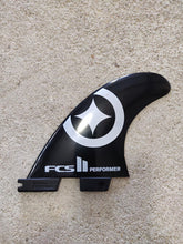 Load image into Gallery viewer, Fatum FCS 2.0 Performer Thruster Fin Set