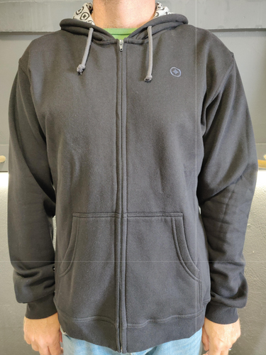 Fatum Zipperhoodie in Black. These are part of the vintage Fatum Collection. Hightly functional, if you want something thats warm, technical and fits in anywhere the Ribbon is for you.  Model is wearing an XL and is 186cm tall at 85kg. (6'1